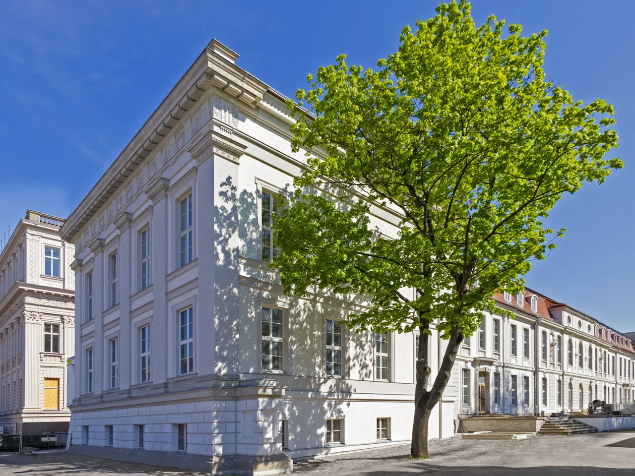 PalaisLecture_SpotOn_Architekturrundgang_12_10_4zu3.jpg