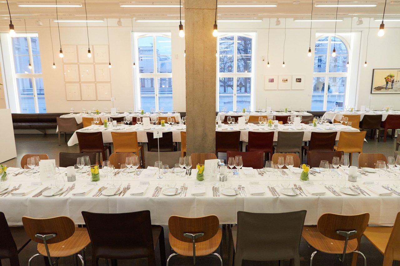 Restaurant , gesetztes Essen