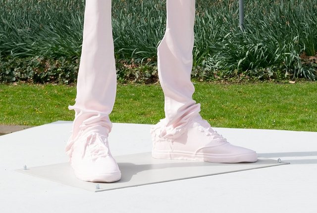 Erwin Wurm, Tor (Skins), 2021 (c) VG-Bildkunst Bonn, 2023, Photo: Mathias Schormann