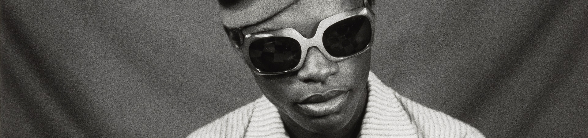 Samuel Fosso, 70’s Lifestyle series, 1975-1978 © Samuel Fosso, courtesy Jean Marc Patras, Paris